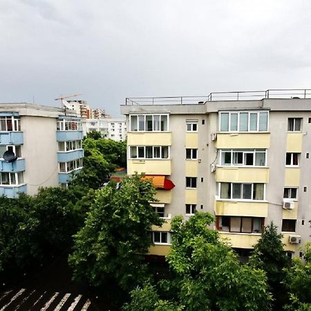 Apartments In The Aviatiei Area On Bucharest Exterior photo