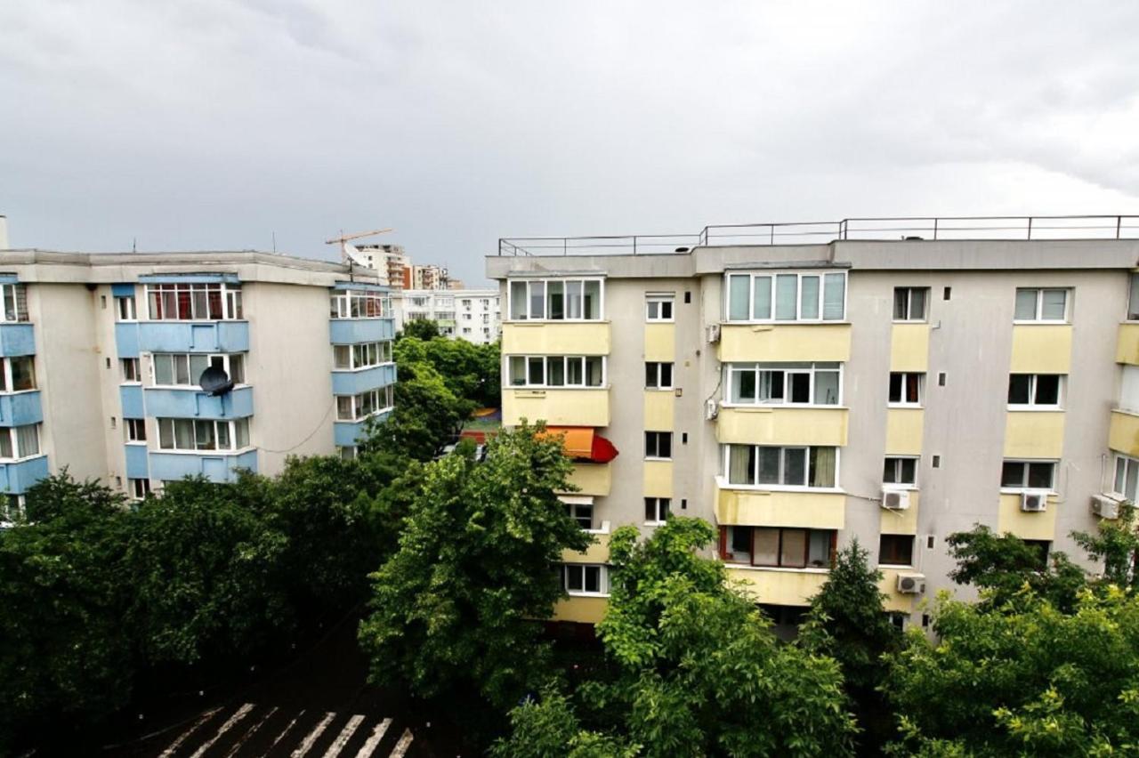 Apartments In The Aviatiei Area On Bucharest Exterior photo